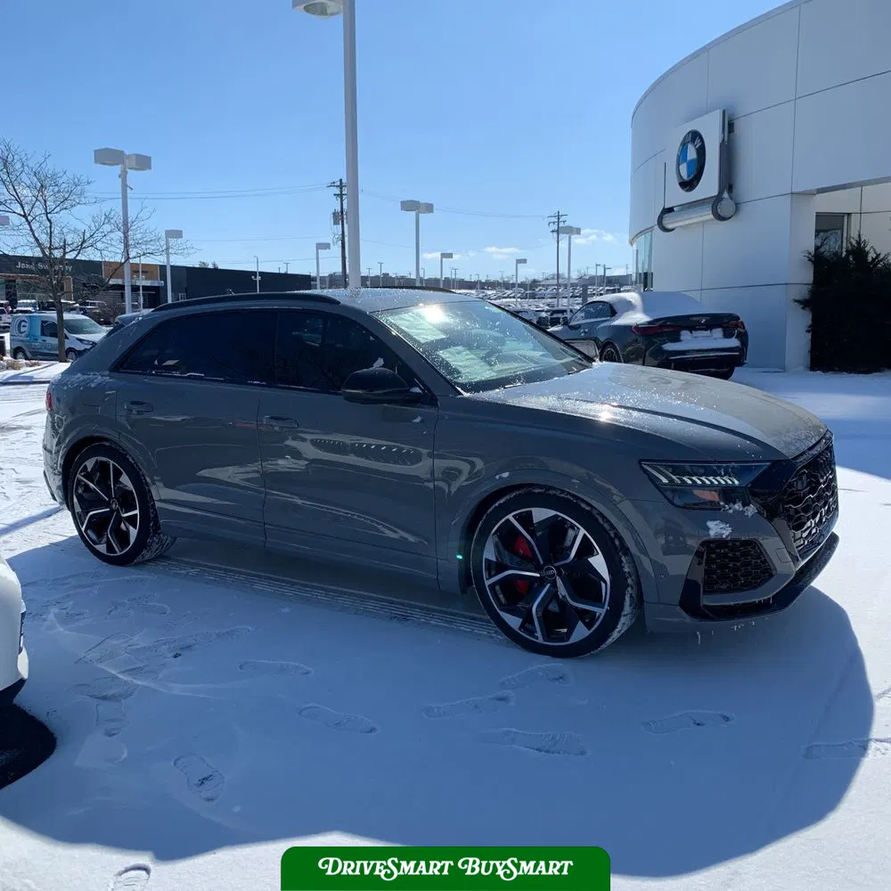 2024 Audi RS Q8 Base