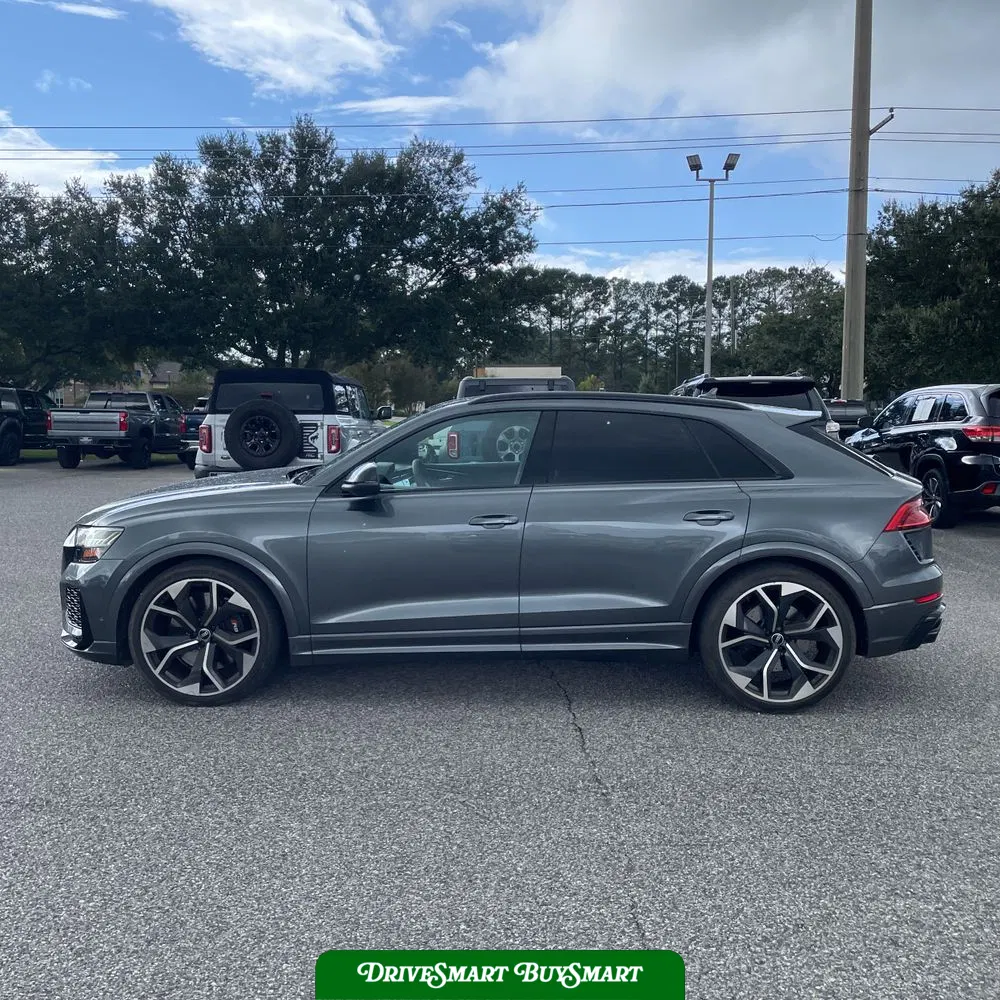 2022 Audi RS Q8