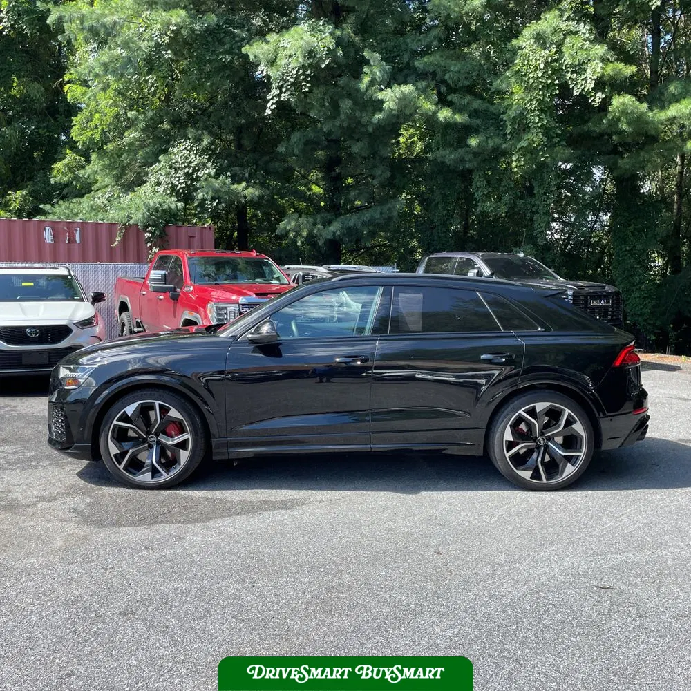 2023 Audi RS Q8