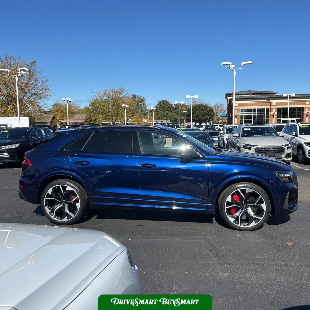 2023 Audi RS Q8