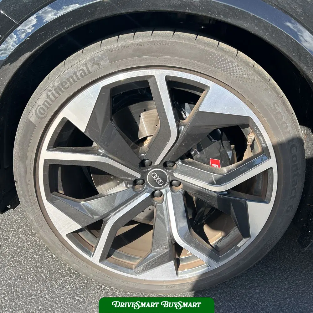 2024 Audi RS Q8 Base