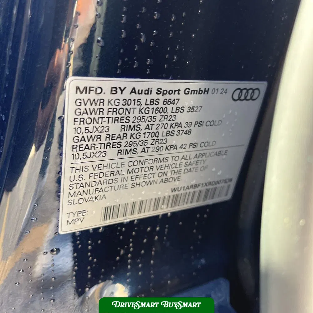 2024 Audi RS Q8 Base