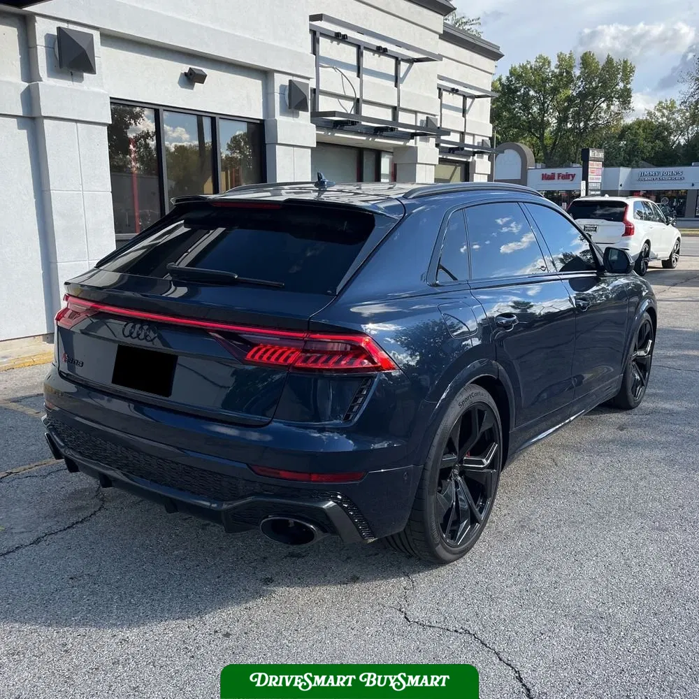 2024 Audi RS Q8 Base