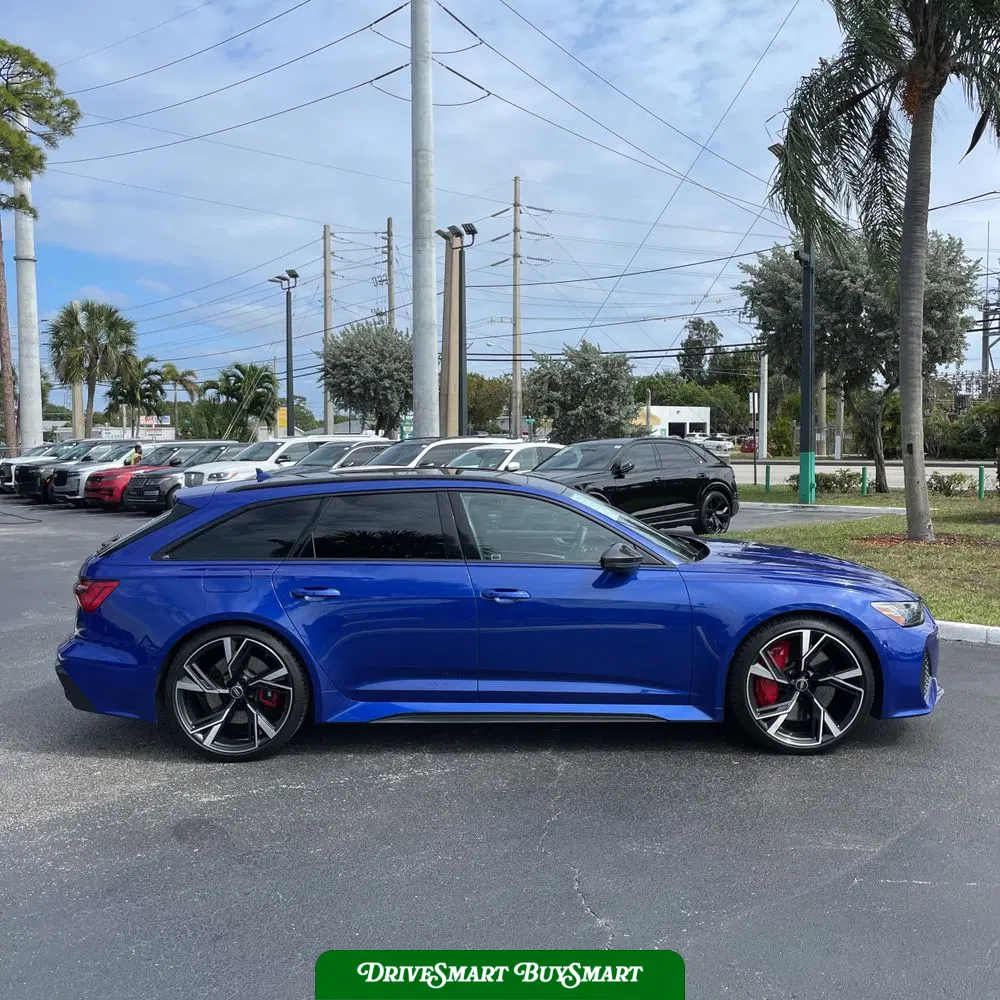2023 Audi RS 6 Base