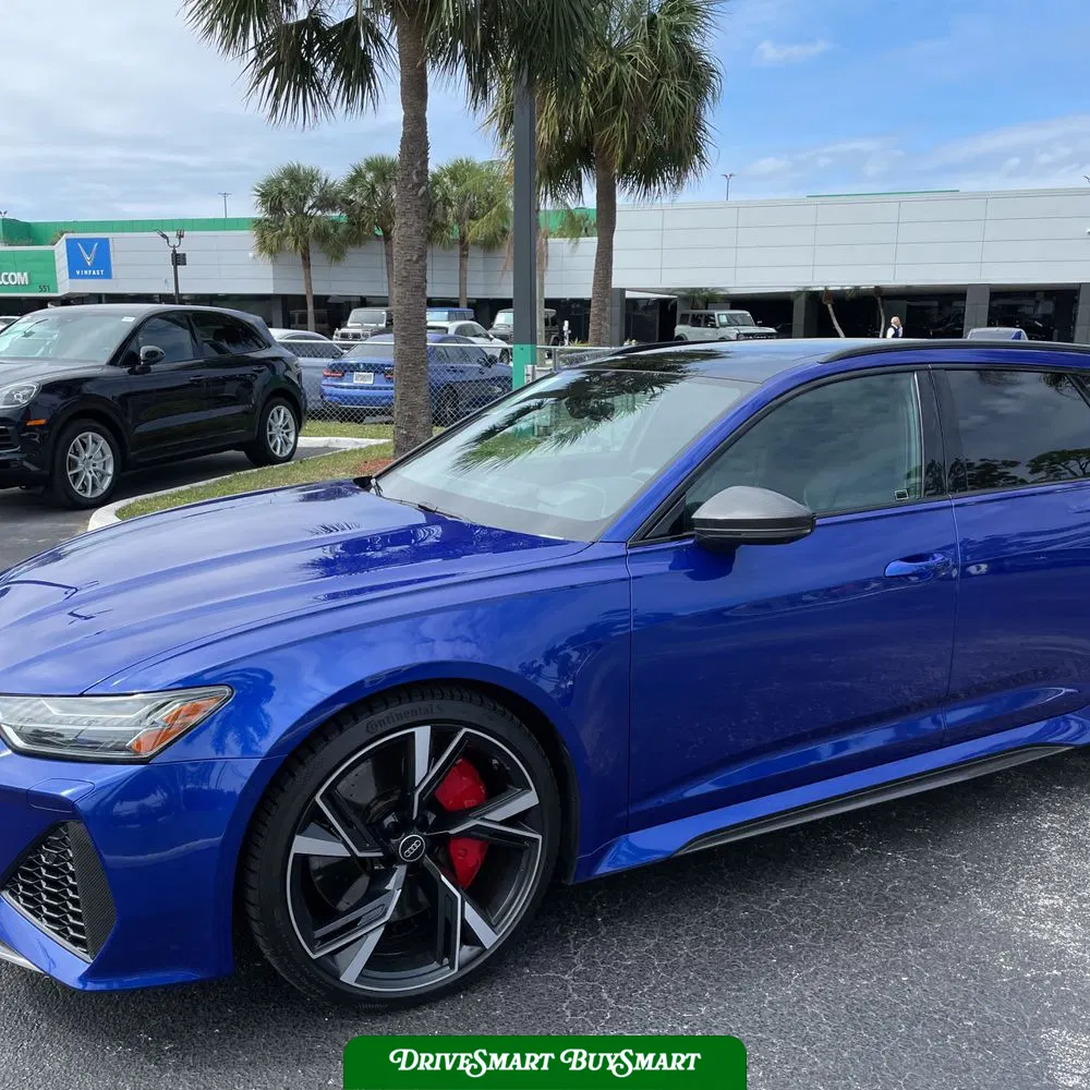 2023 Audi RS 6 Base