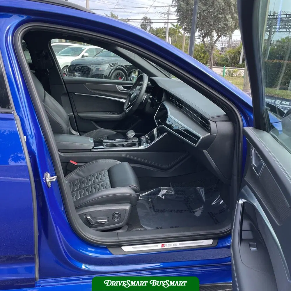 2023 Audi RS 6 Base