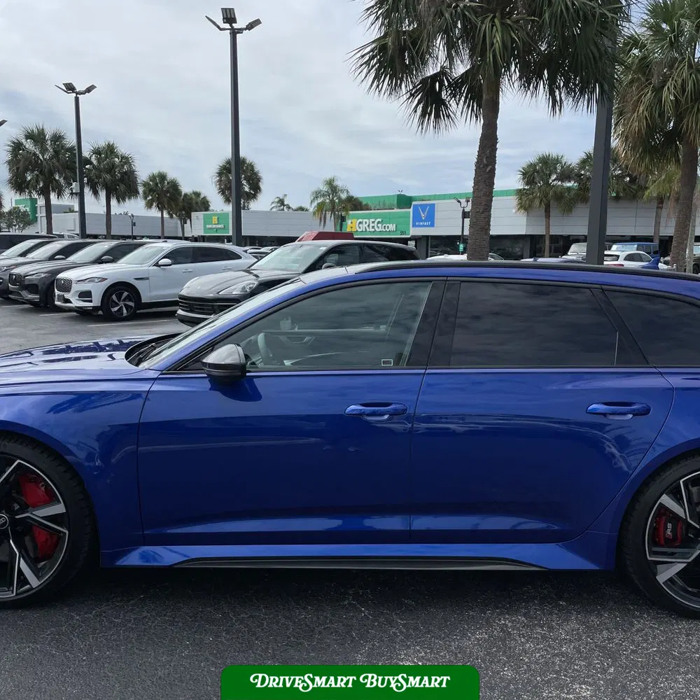 2023 Audi RS 6 Base