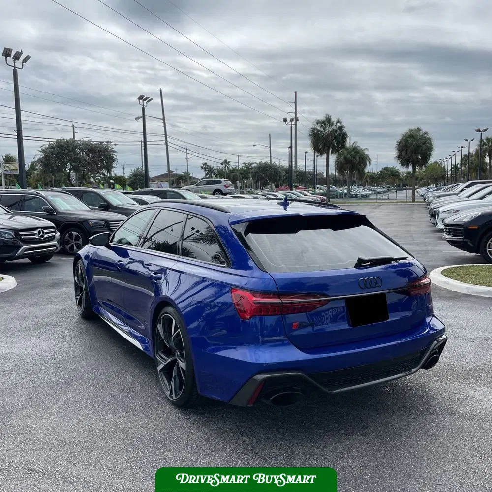 2023 Audi RS 6 Base