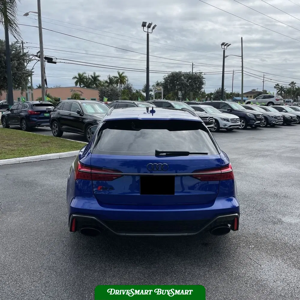 2023 Audi RS 6 Base