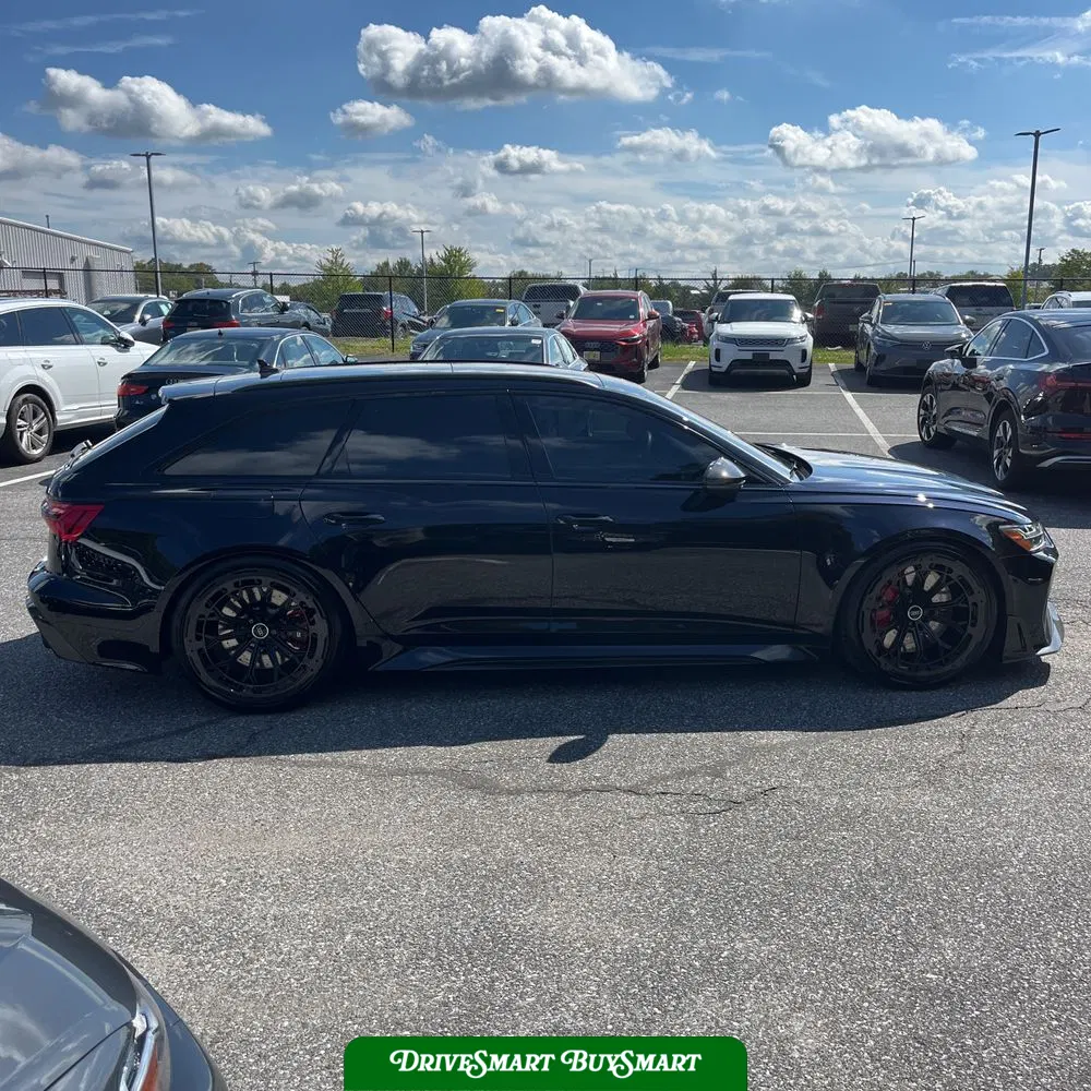 2023 Audi RS 6 Base