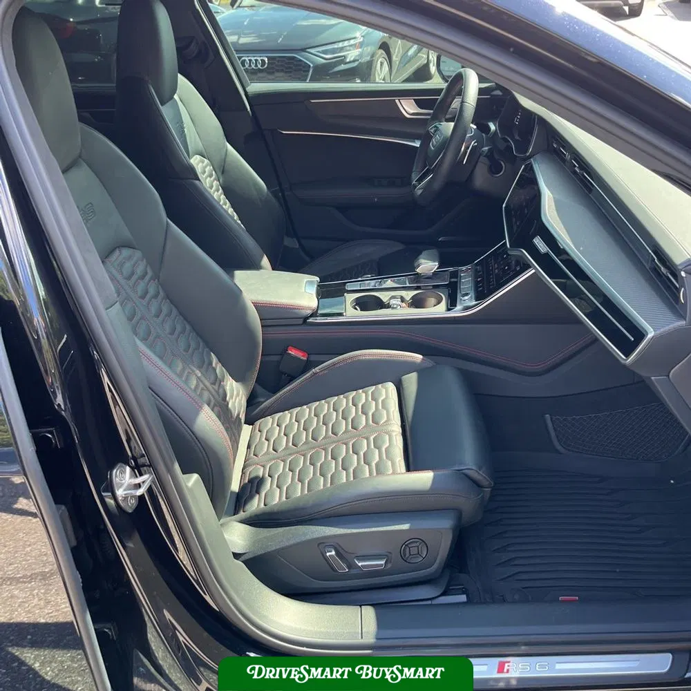 2023 Audi RS 6 Base