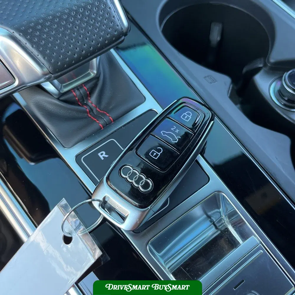 2023 Audi RS 6 Base