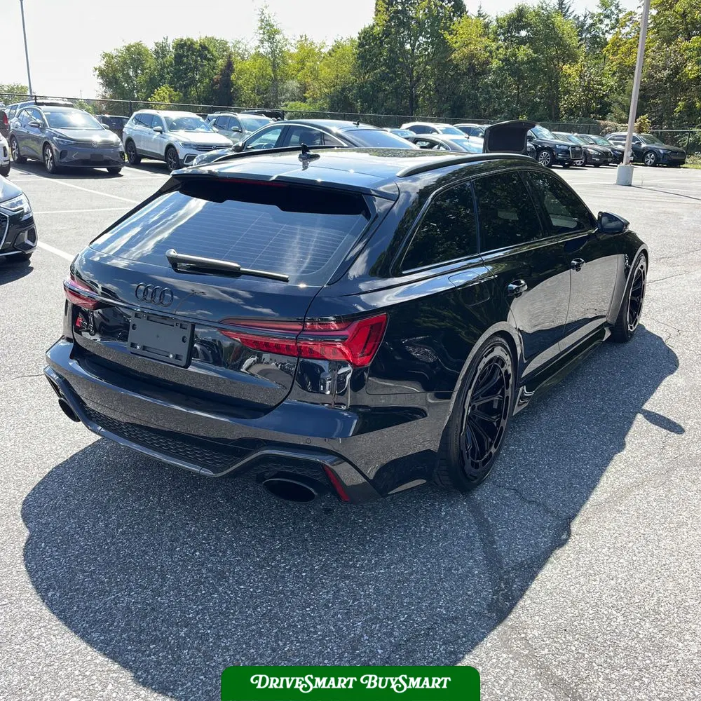 2023 Audi RS 6 Base