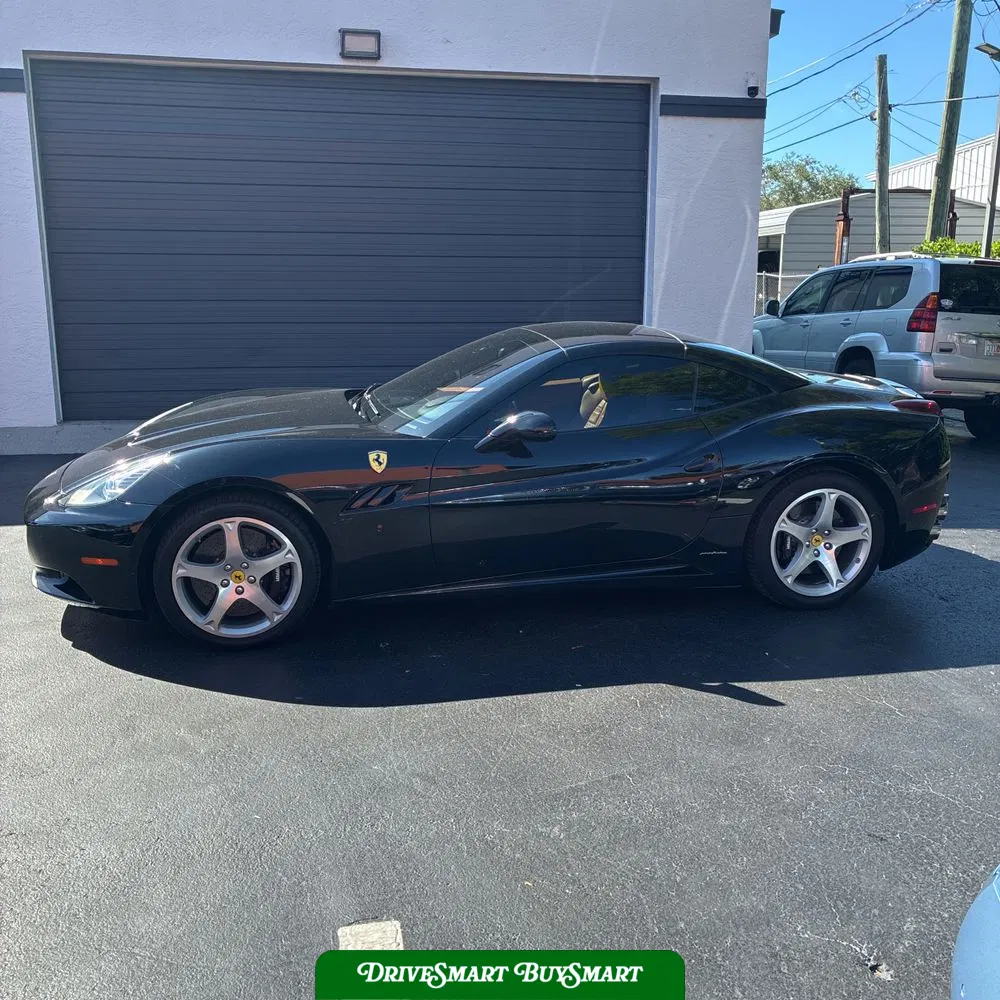 2010 Ferrari California Base