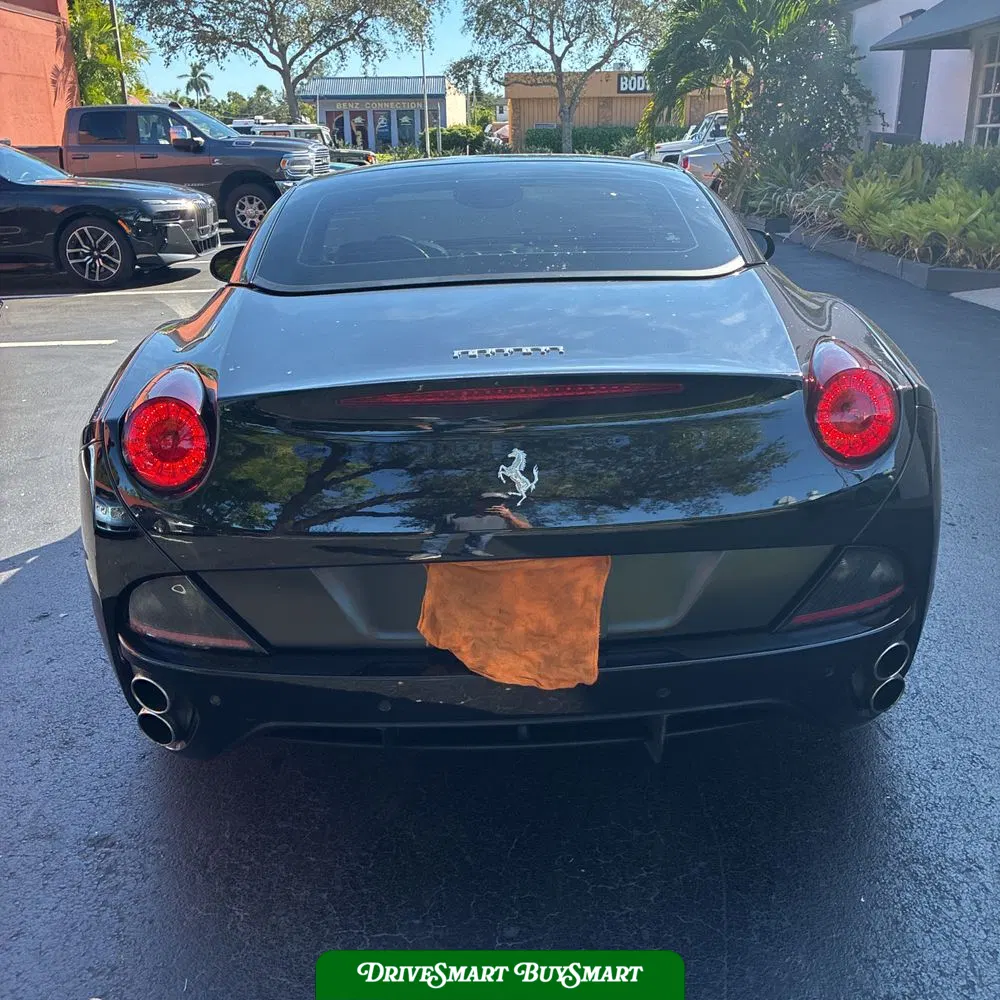 2010 Ferrari California Base