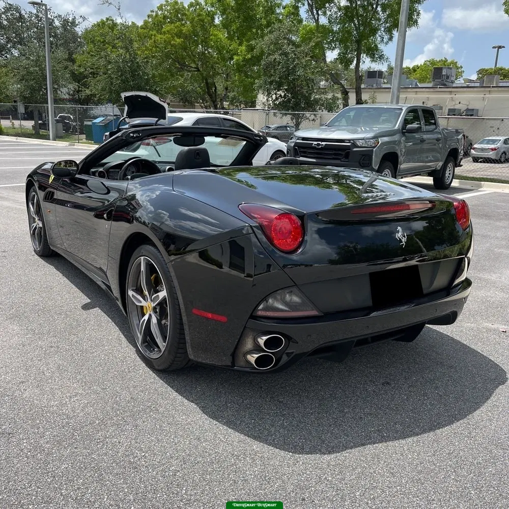 2013 Ferrari California Base