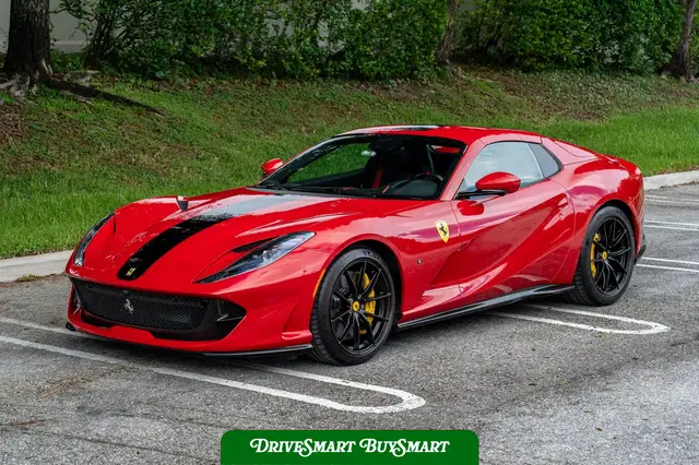 2023 Ferrari 812 GTS