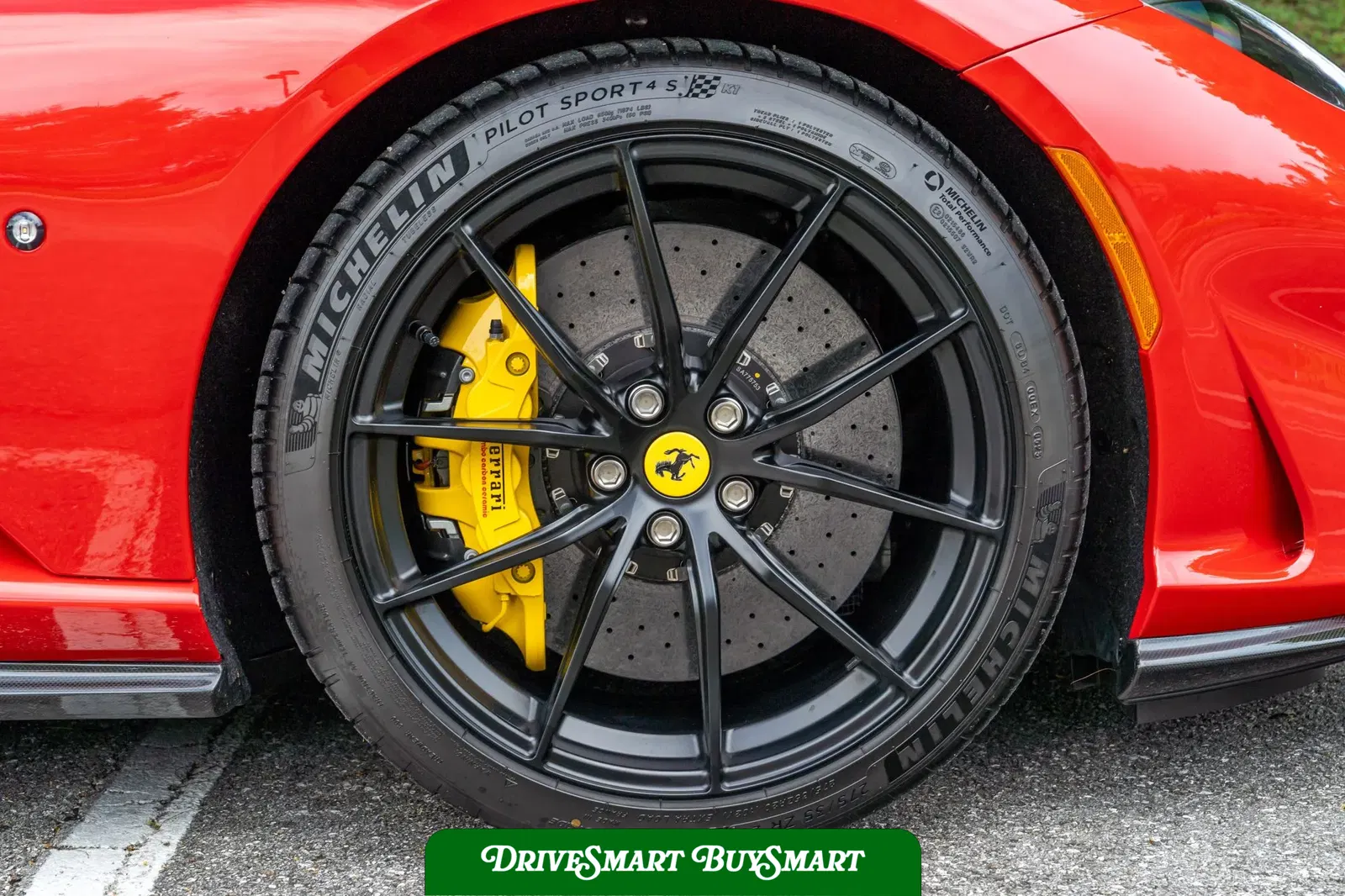 2023 Ferrari 812 GTS