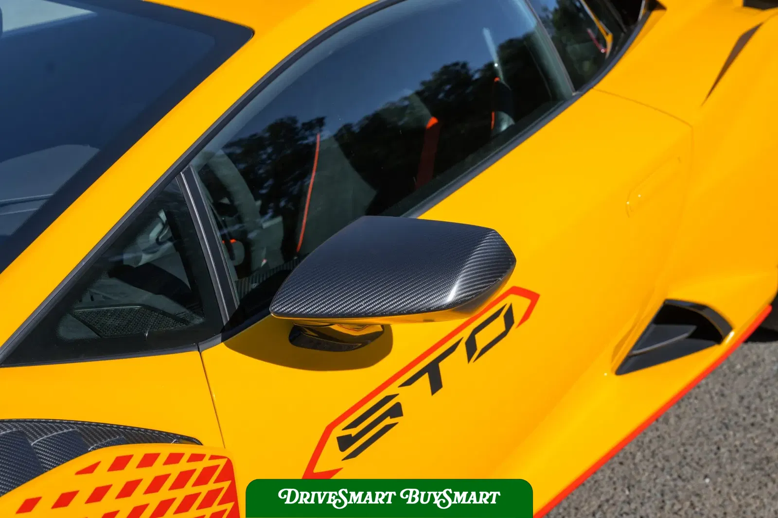 2023 Lamborghini Huracan STO