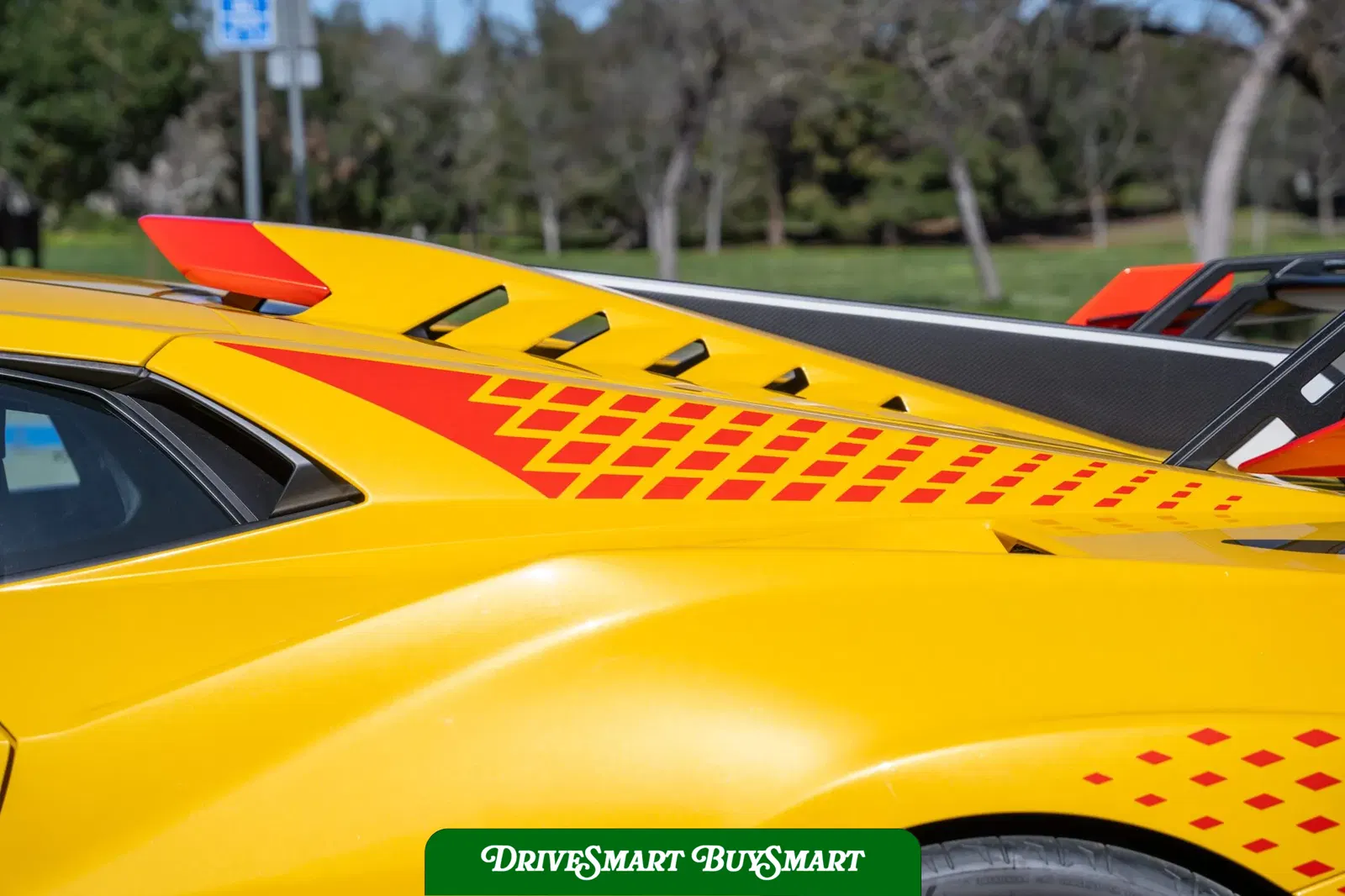 2023 Lamborghini Huracan STO