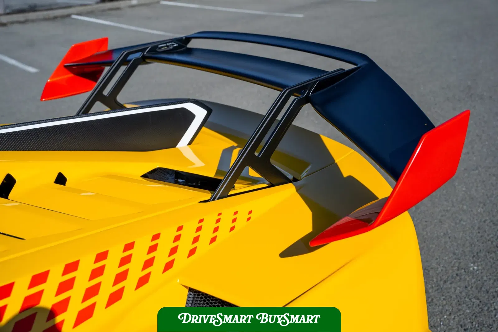 2023 Lamborghini Huracan STO
