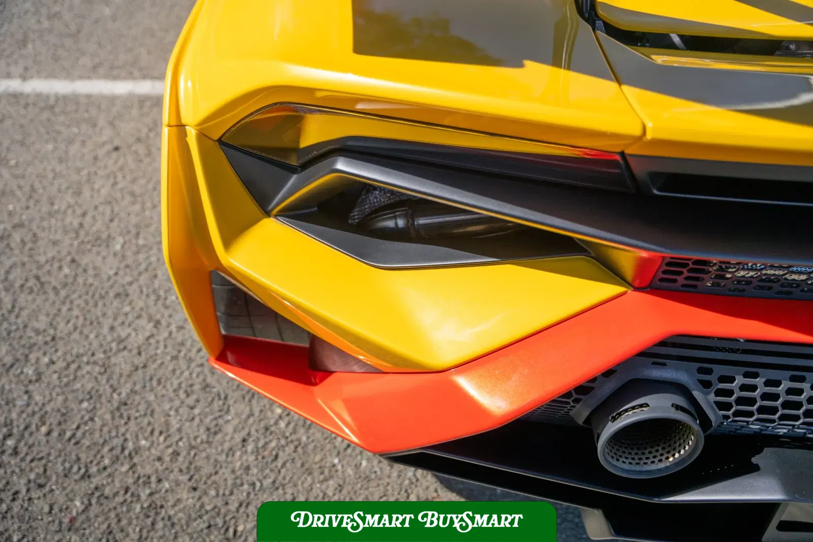 2023 Lamborghini Huracan STO