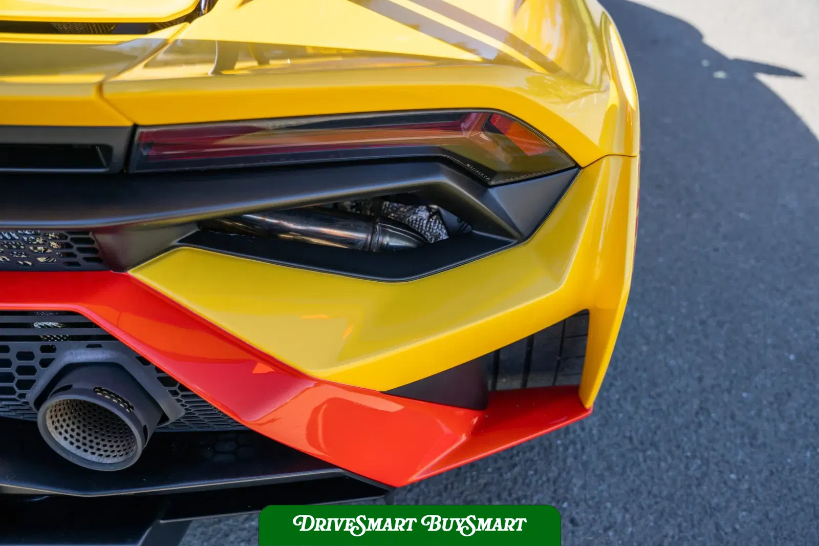 2023 Lamborghini Huracan STO