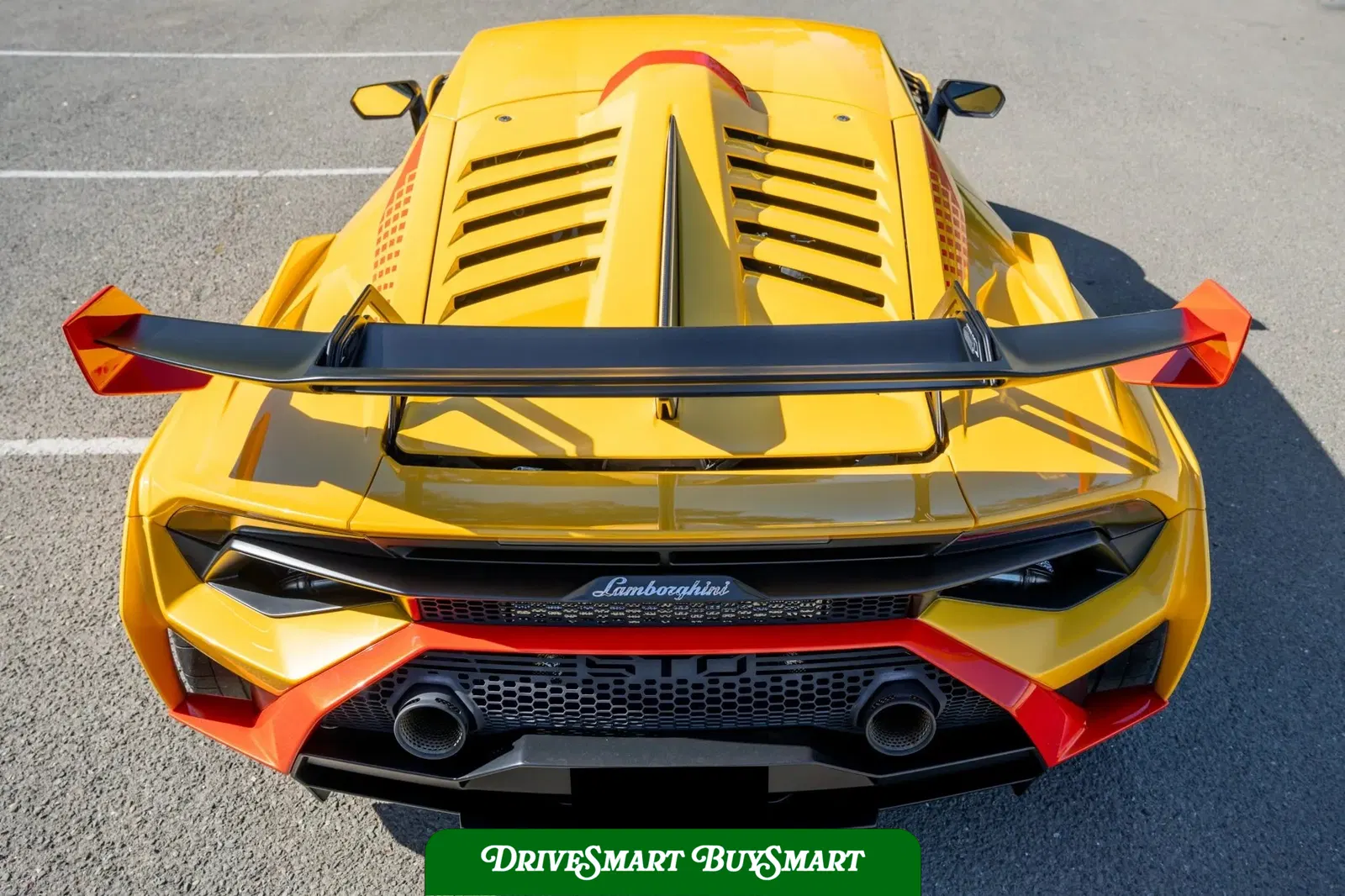 2023 Lamborghini Huracan STO