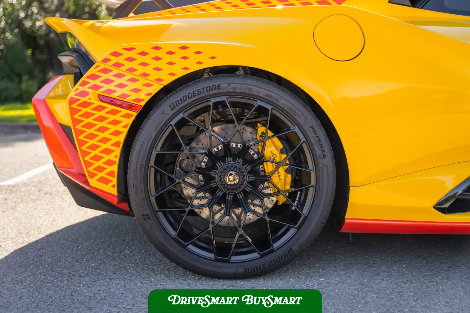 2023 Lamborghini Huracan STO