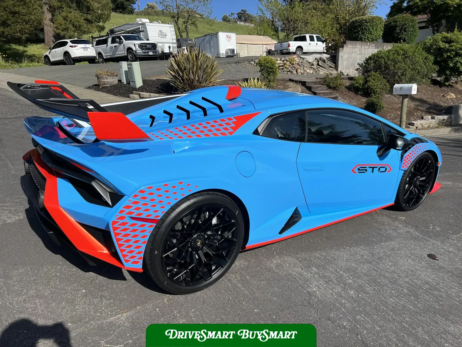 2023 Lamborghini Huracan STO
