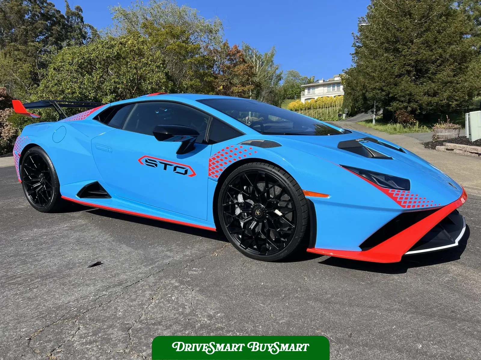 2023 Lamborghini Huracan STO