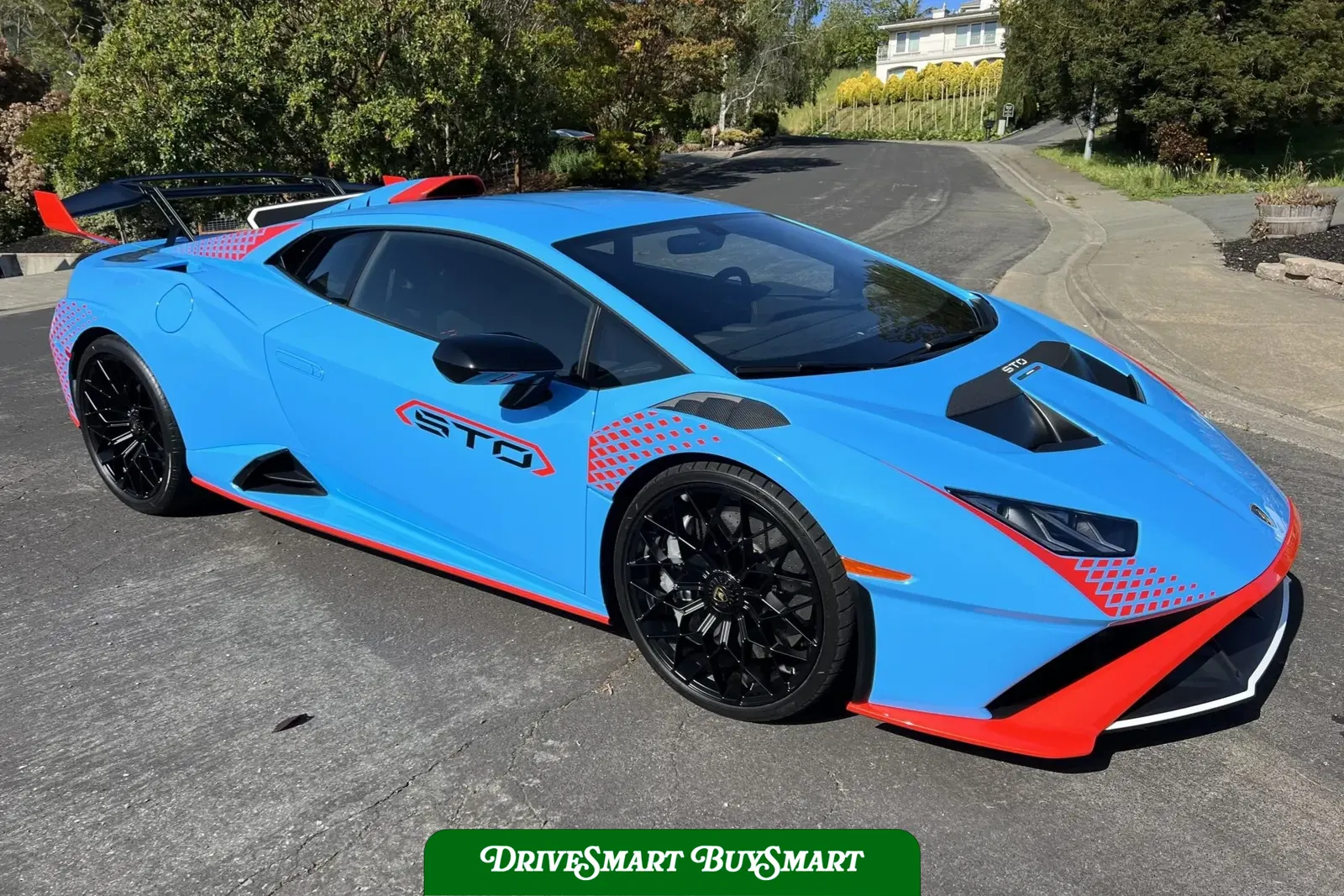 2023 Lamborghini Huracan STO