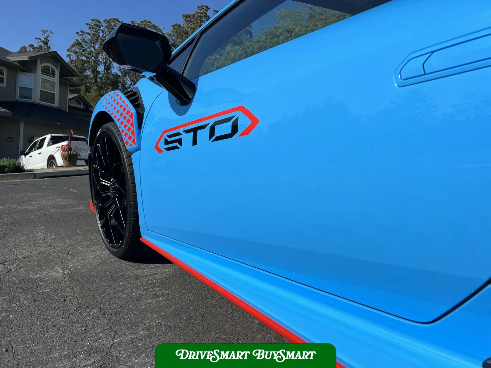 2023 Lamborghini Huracan STO