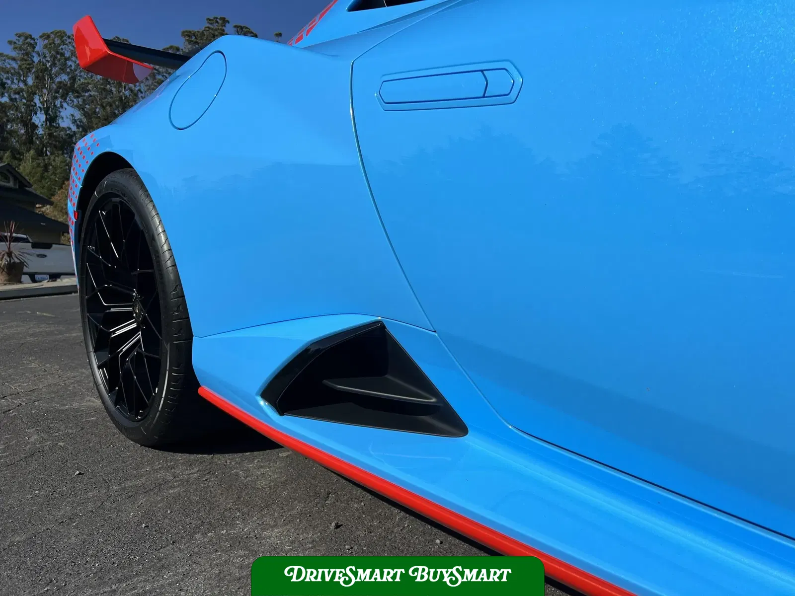 2023 Lamborghini Huracan STO