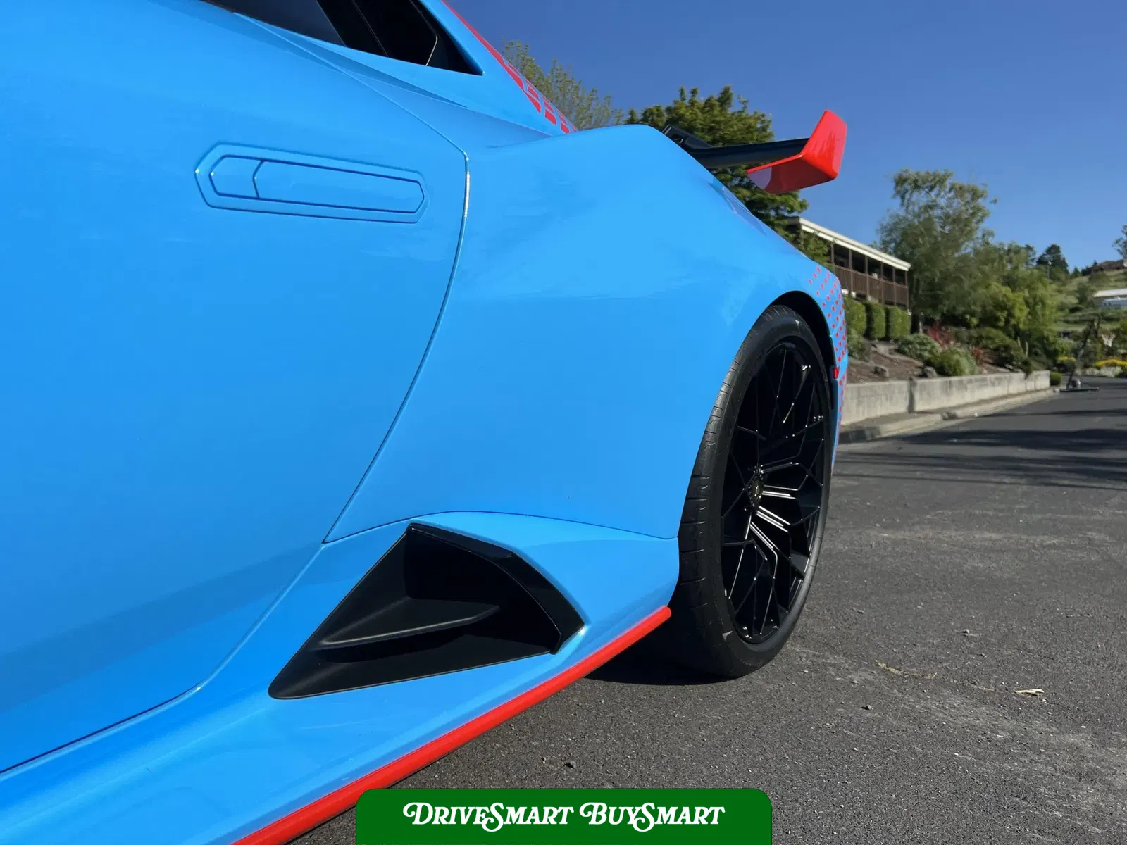 2023 Lamborghini Huracan STO