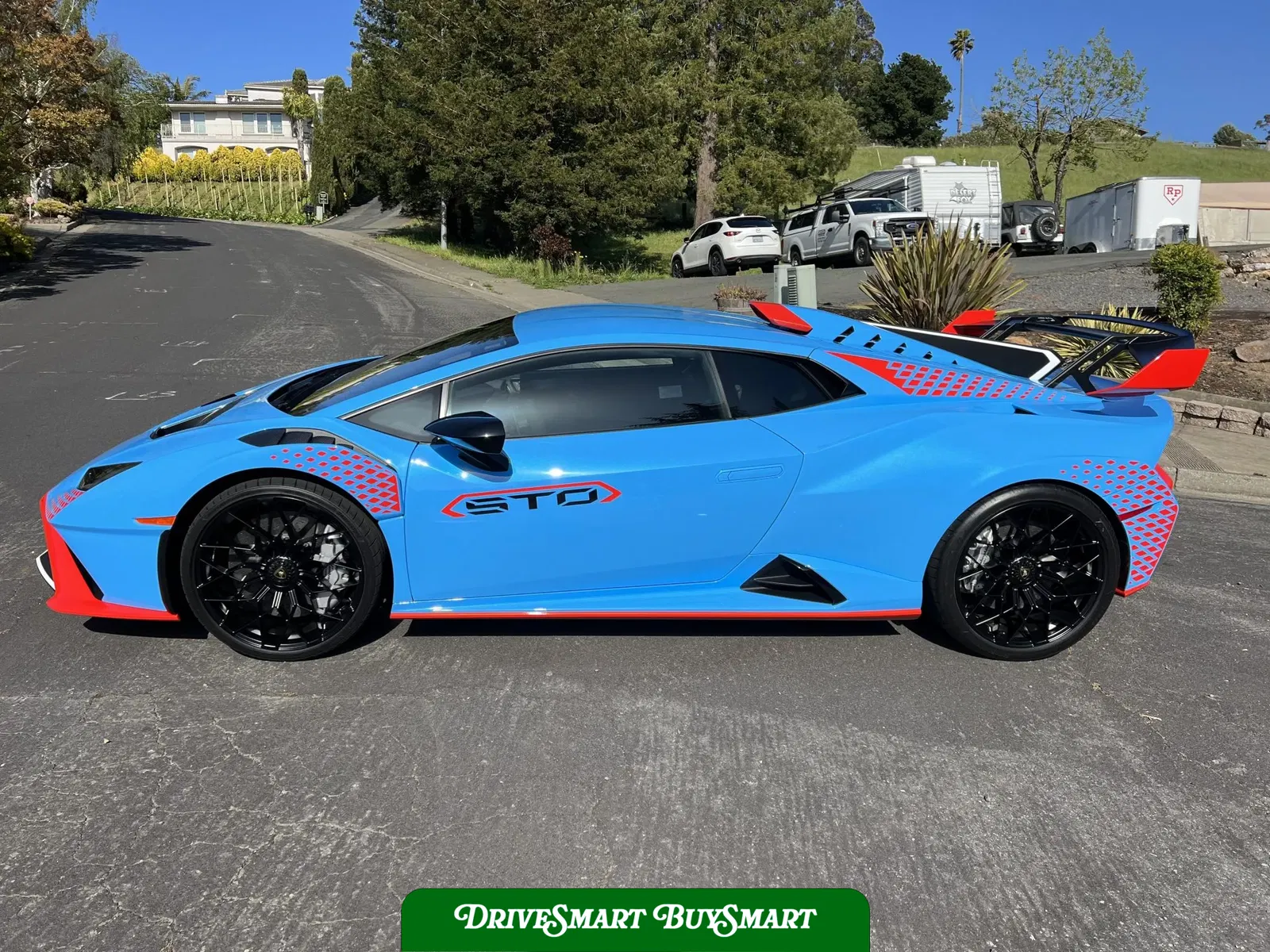 2023 Lamborghini Huracan STO