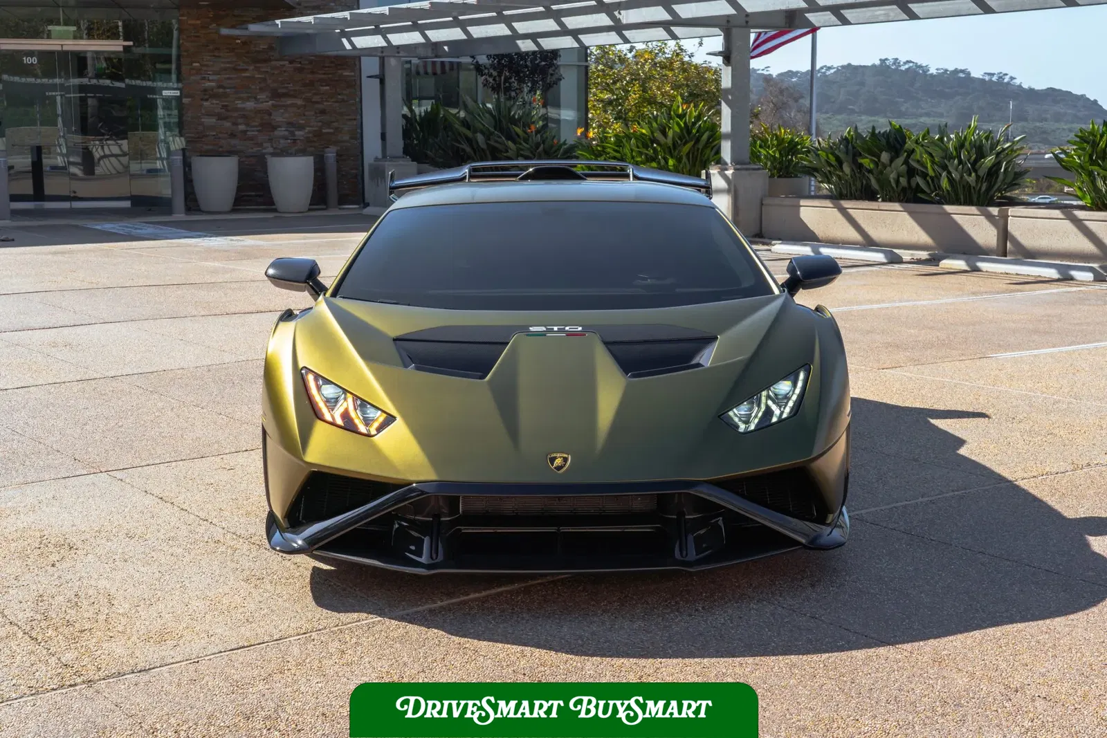 2022 Lamborghini Huracan STO