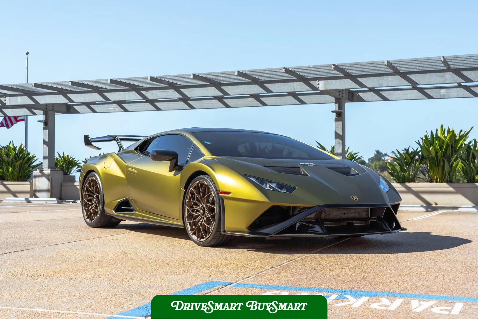2022 Lamborghini Huracan STO