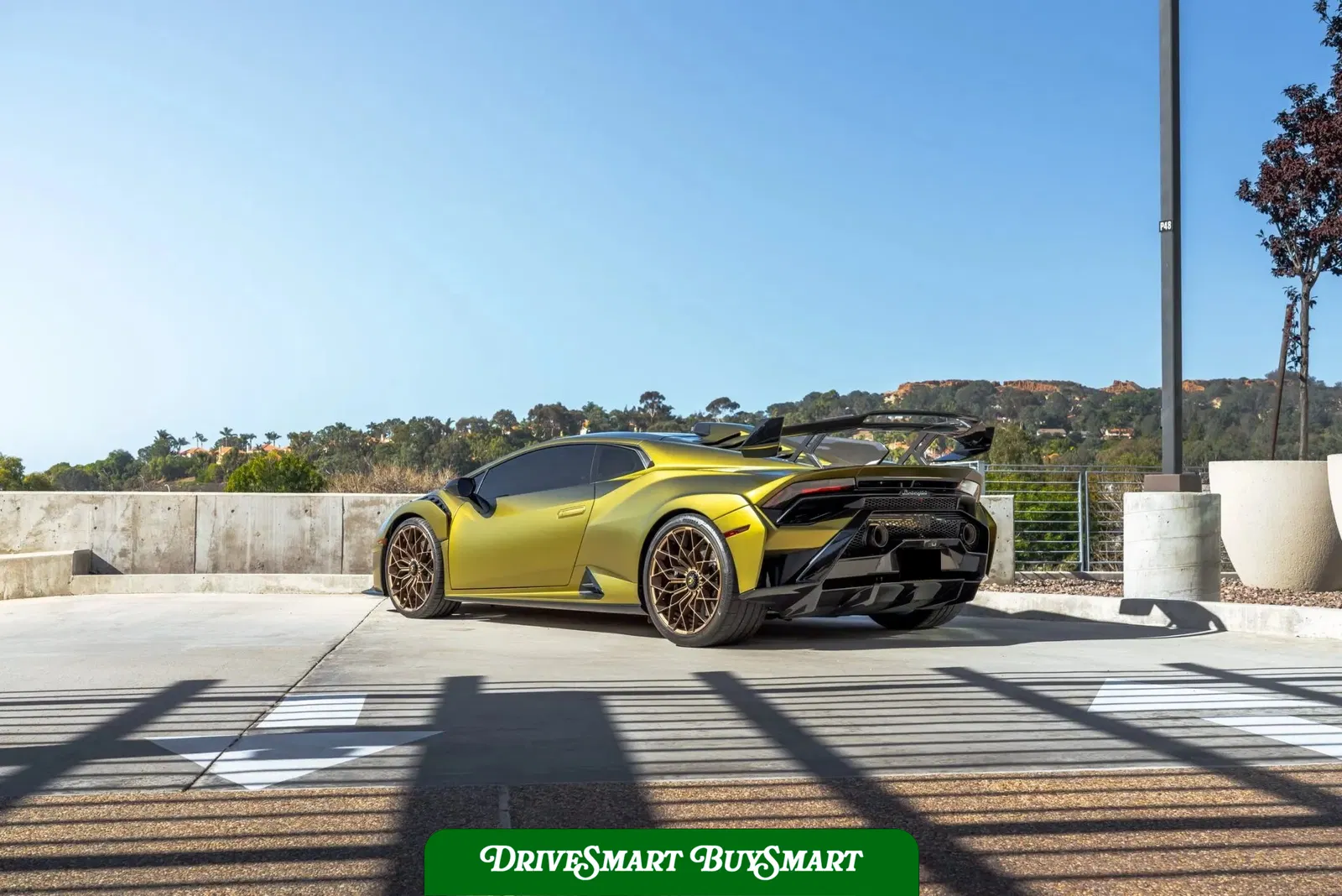 2022 Lamborghini Huracan STO