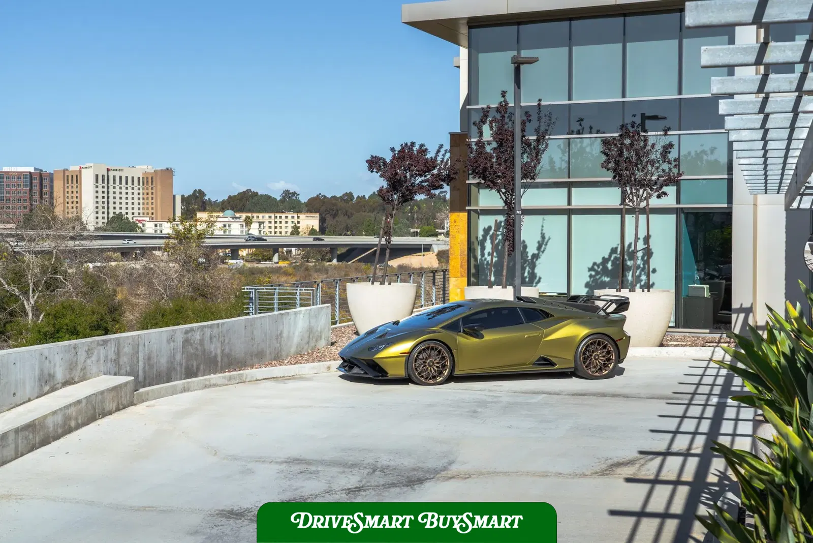 2022 Lamborghini Huracan STO