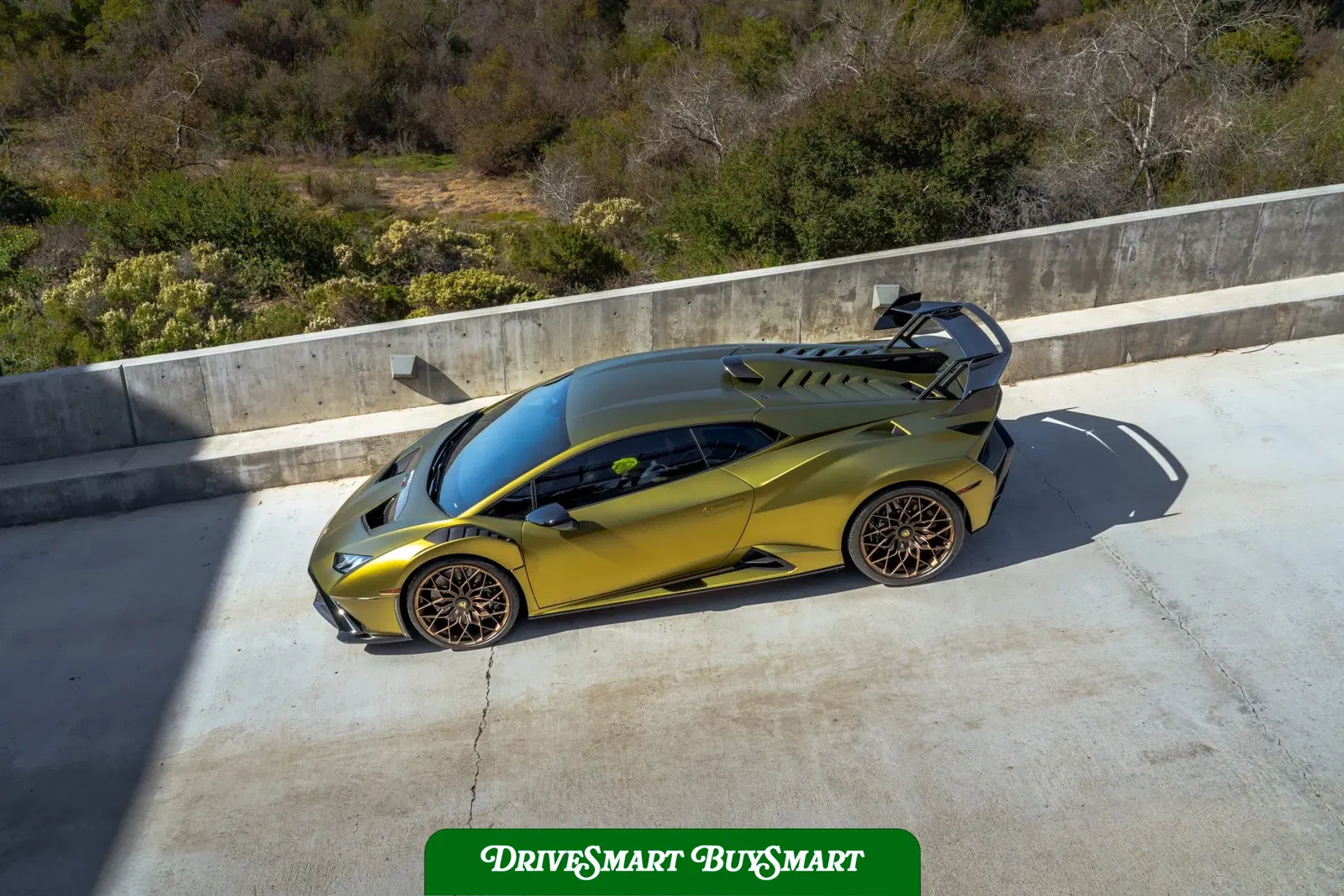 2022 Lamborghini Huracan STO
