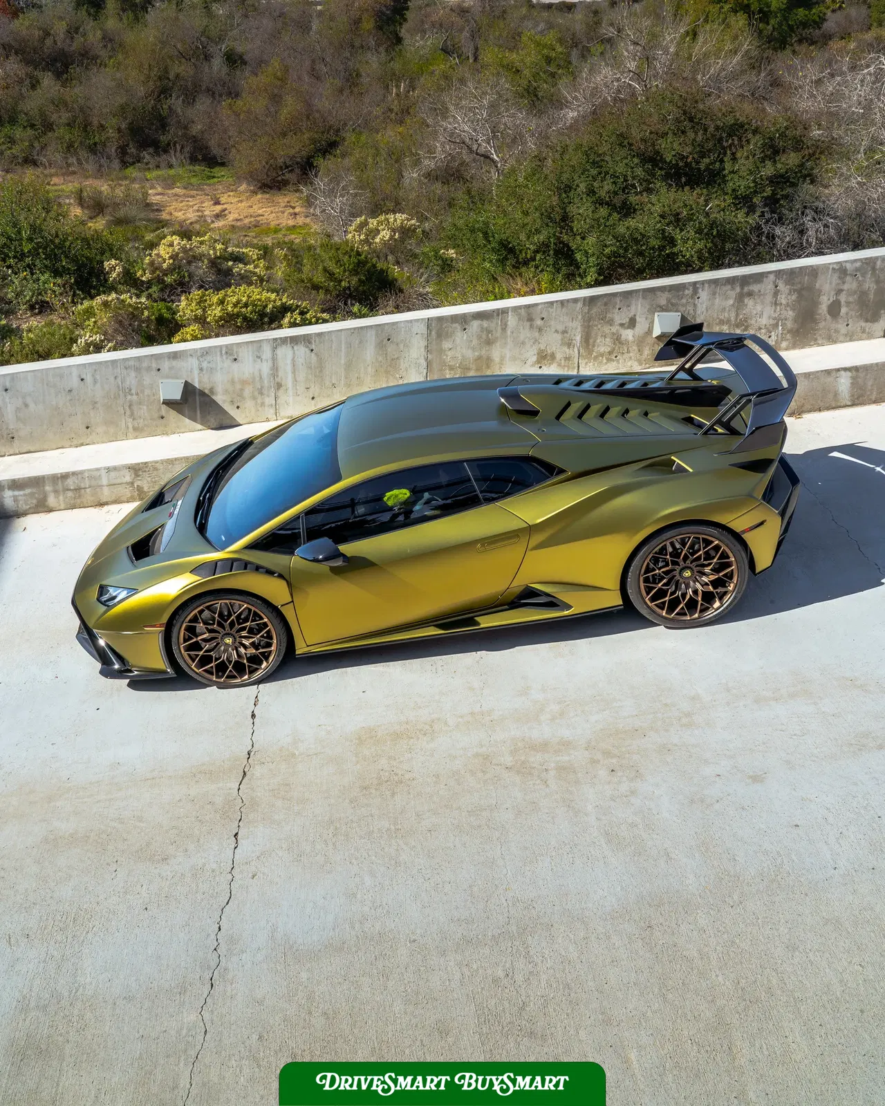 2022 Lamborghini Huracan STO