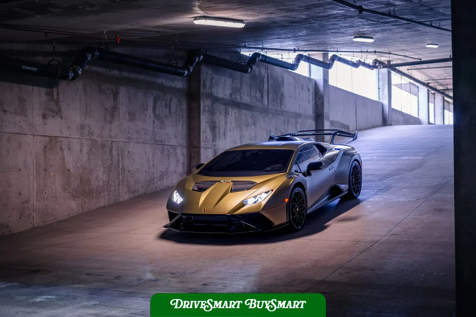 2022 Lamborghini Huracan STO