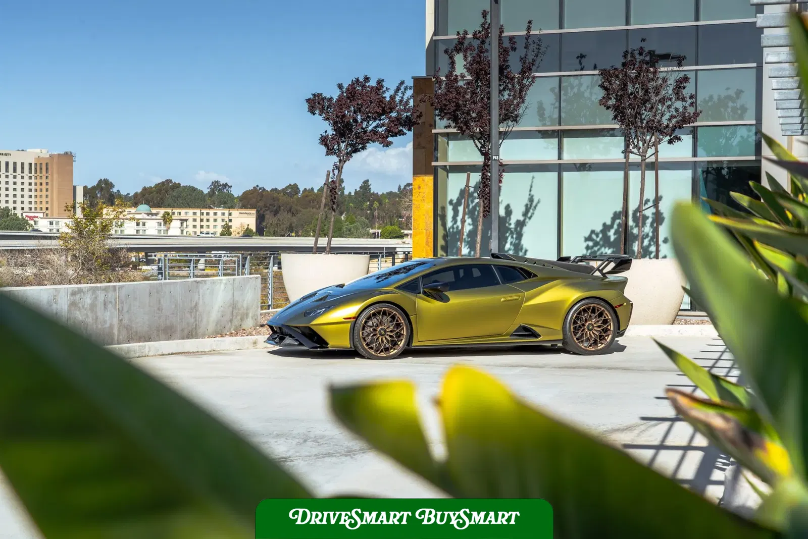 2022 Lamborghini Huracan STO
