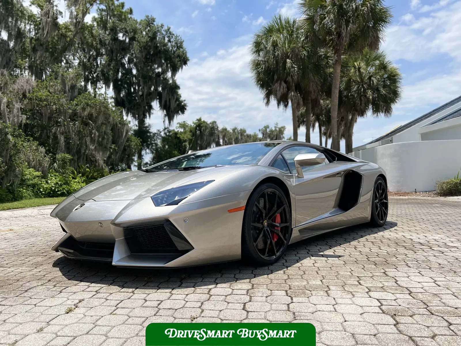 2014 Lamborghini Aventador LP700-4 Coupe