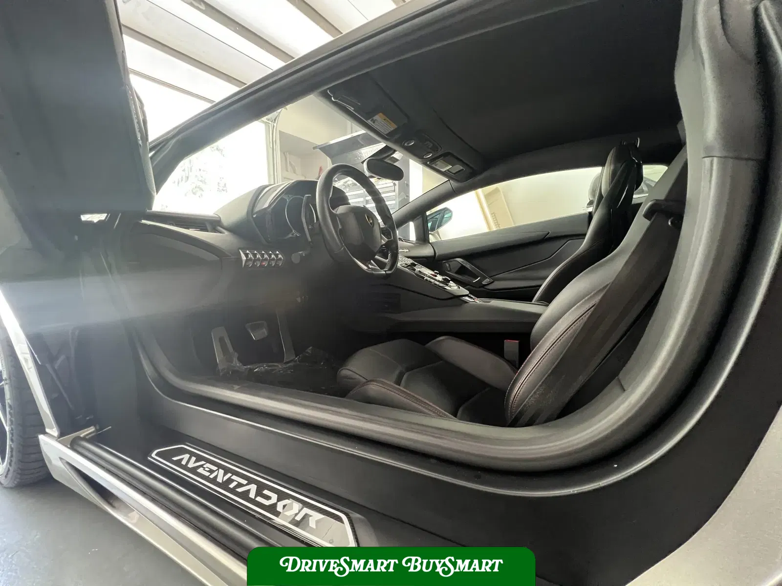 2014 Lamborghini Aventador LP700-4 Coupe