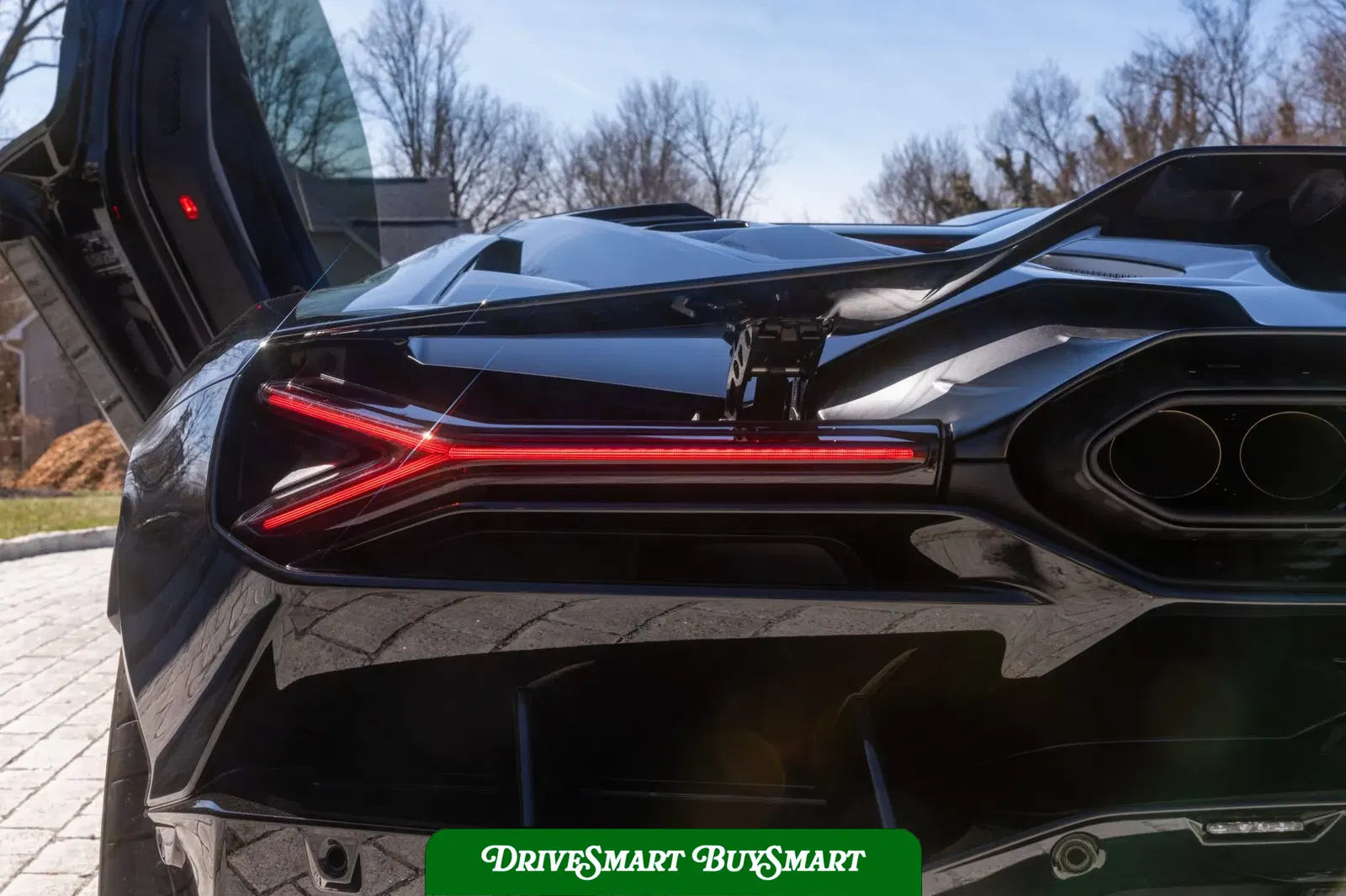 2024 Lamborghini Revuelto
