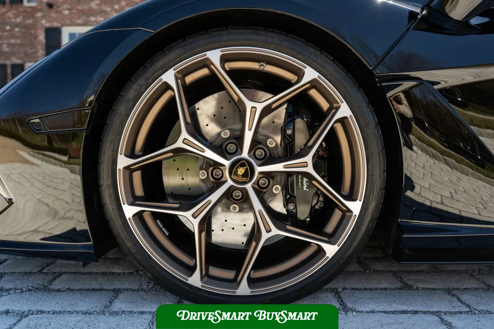 2024 Lamborghini Revuelto