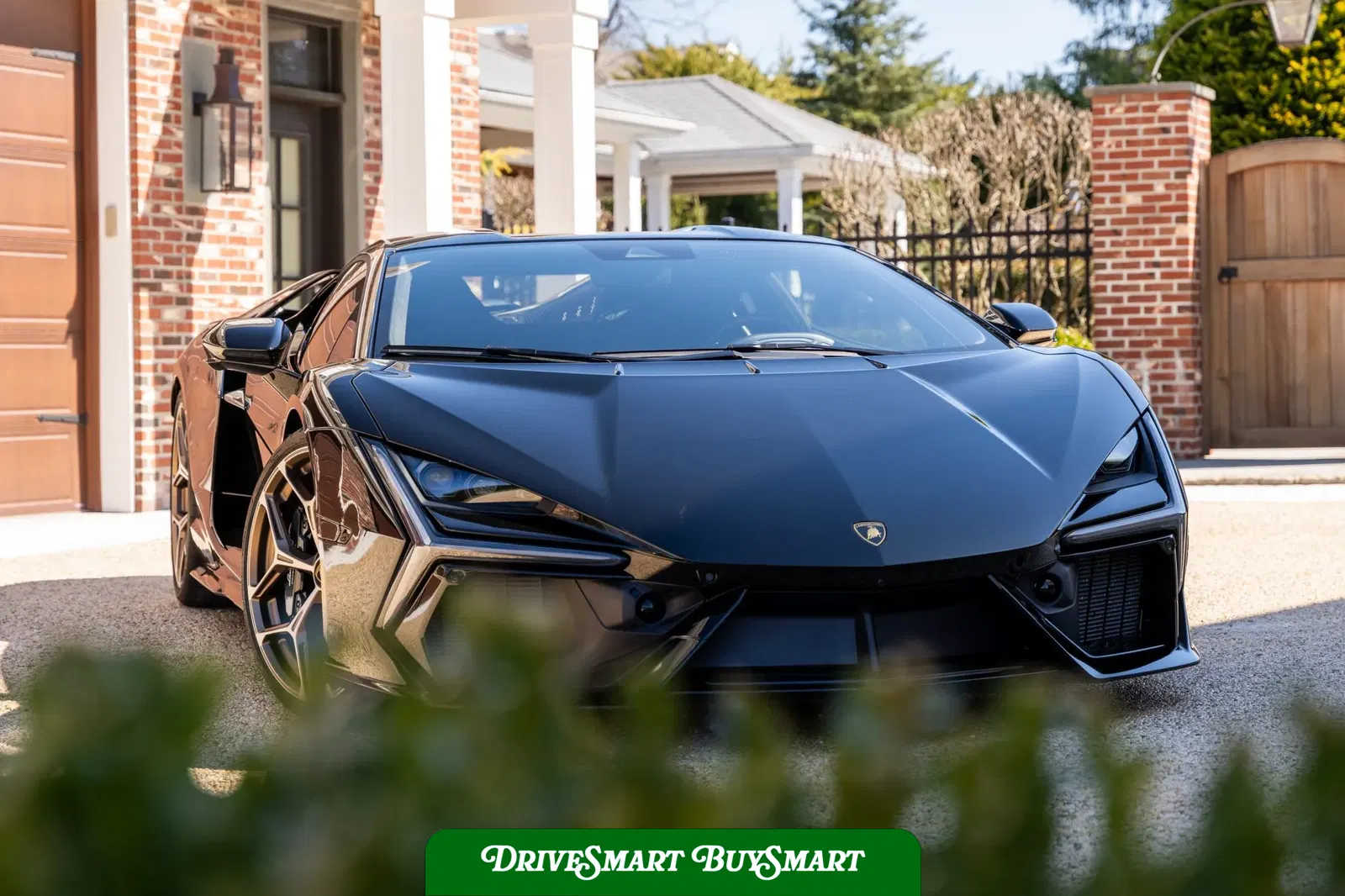 2024 Lamborghini Revuelto