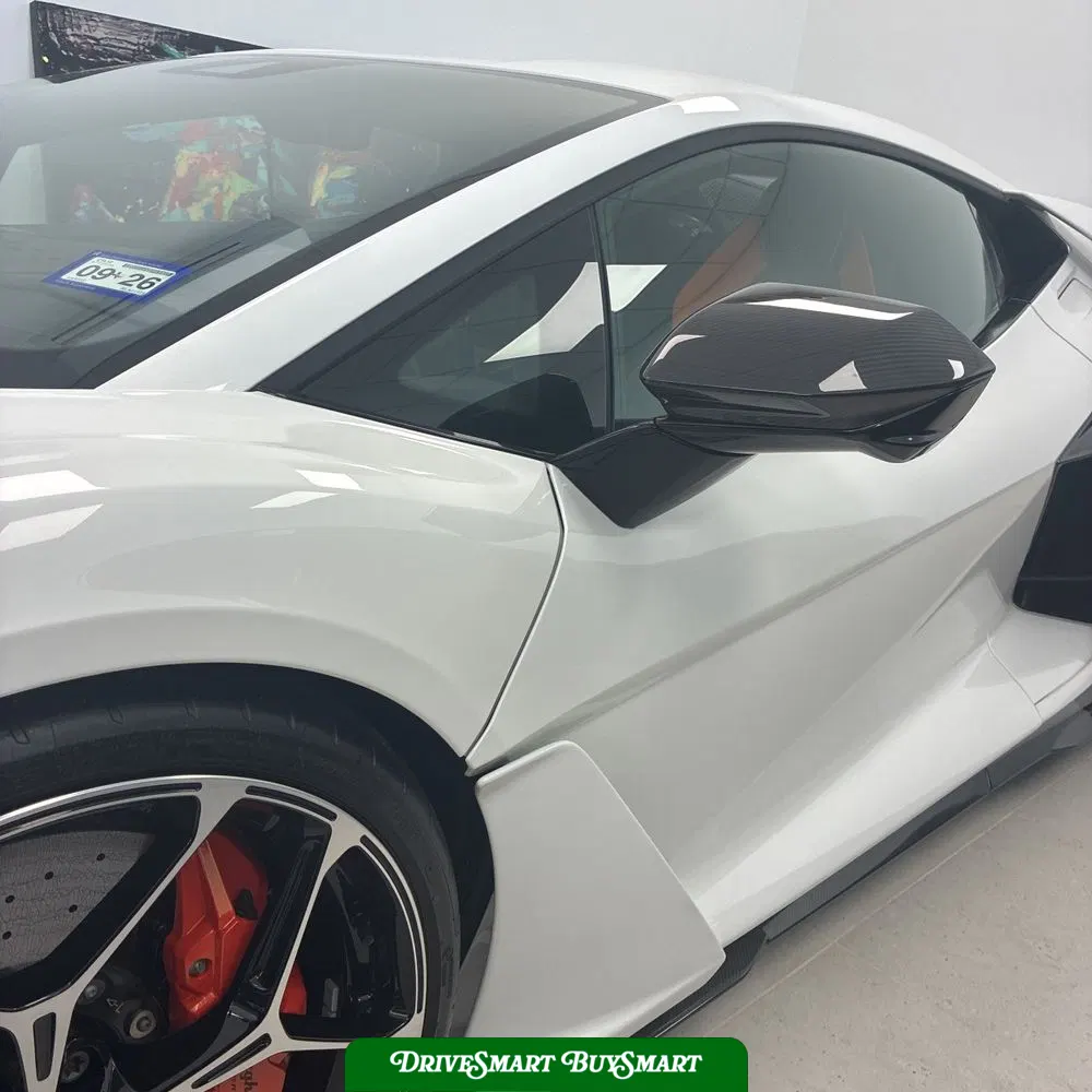 2024 Lamborghini Revuelto Base